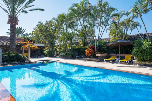 Banana Plantation Experience house with "Really Heated" Pool. Peaceful and relax