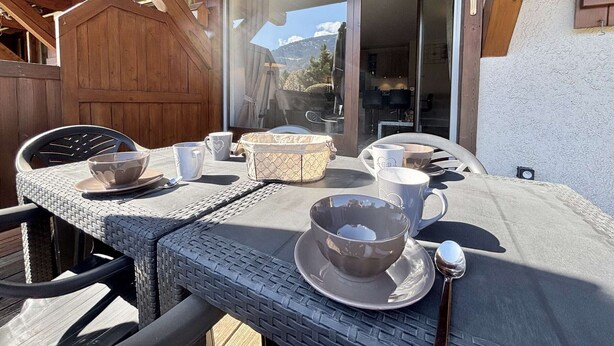 Unclassified image, 1 of 25, button - Cozy Ground Floor Apartment for 4 with Garden, Near Village Centre and Ski Slopes (Praz-sur-Arly)