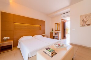Double or Twin Room | In-room safe, laptop workspace, blackout curtains, soundproofing - AFANDOU BAY SUITES HOTEL (Rhodes)