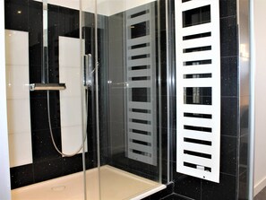 Unclassified image, 2 of 25, button - Elegant 2 Bedroom Apartment with Terrace, A/C, Sea View in Villeneuve-Loubet (Villeneuve-Loubet)