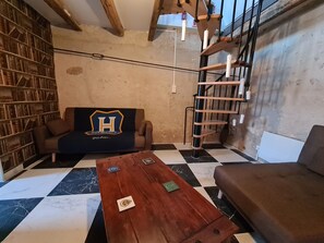 Interior - Enchanting Countryside Retreat: Cozy Cottage with Pool, Kids' Games, Netflix, and WiFi (Chitray)