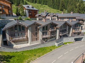 المنشأة من الخارج