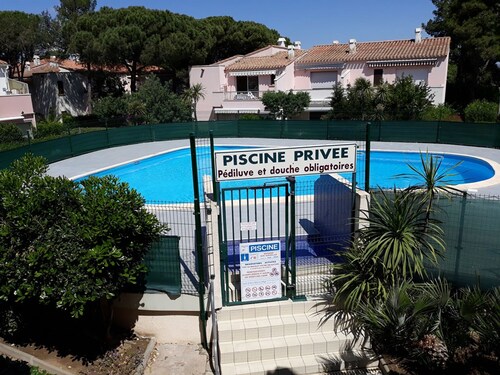 Charming Ground Floor Apt with Pool & Parking