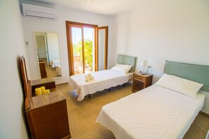 3 makuuhuonetta, silitysrauta/-lauta, vauvan matkasänky, ilmainen Wi-Fi