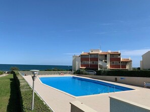 Pool - Charming A/C T2 with pool and parking, 20m from the sea, sleeps 5 (Cap d'Agde)