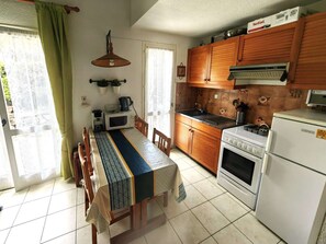 Microwave, oven, stovetop