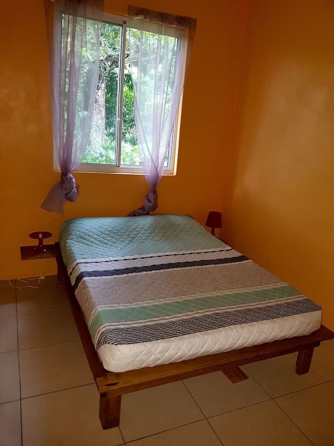 2 quartos, Wi-Fi de cortesia, roupa de cama