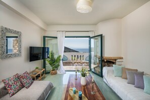 Smart TV, fireplace, DVD player, stereo - Seafront Villa Shore, Sea & Sun Villas (Chania)