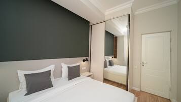 1 bedroom, iron/ironing board, free WiFi, bed sheets