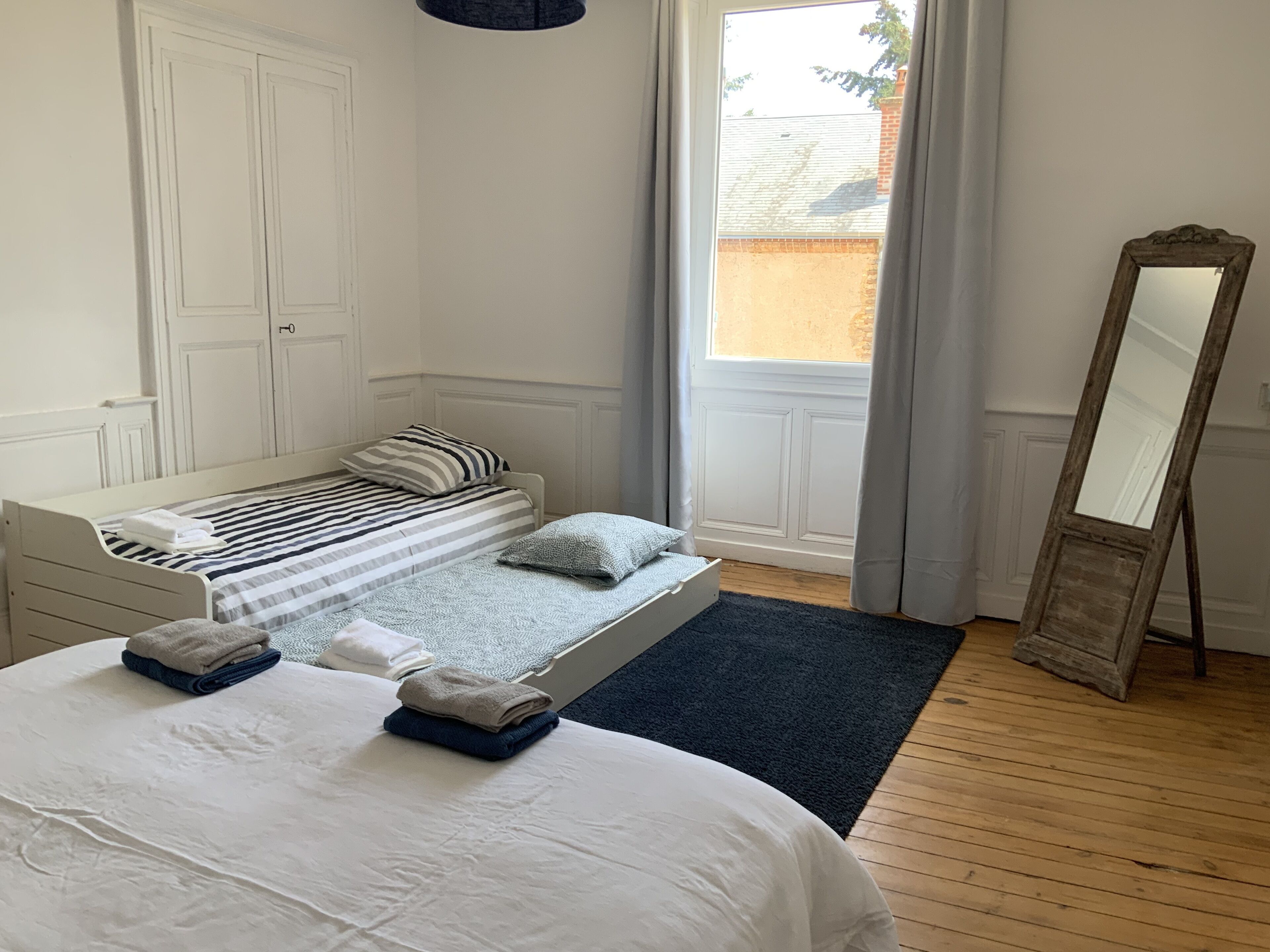 6 habitaciones, wifi y ropa de cama 