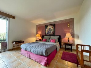 2 bedrooms, free WiFi, bed sheets