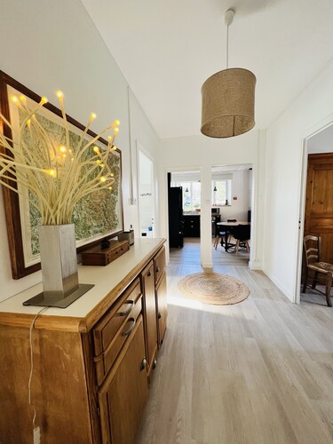 Magnificent renovated stone house -1st floor 70m², 5 pers - terrace - garden