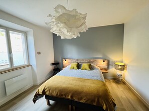 2 habitaciones, escritorio, cuna de viaje y wifi gratis