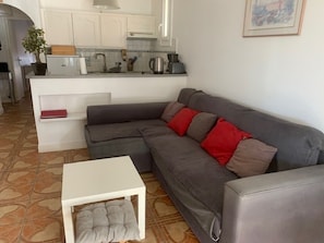 TV