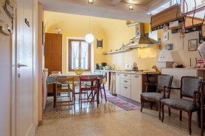 Fridge, oven, stovetop, coffee/tea maker - Orvieto on the terrace (Orvieto)