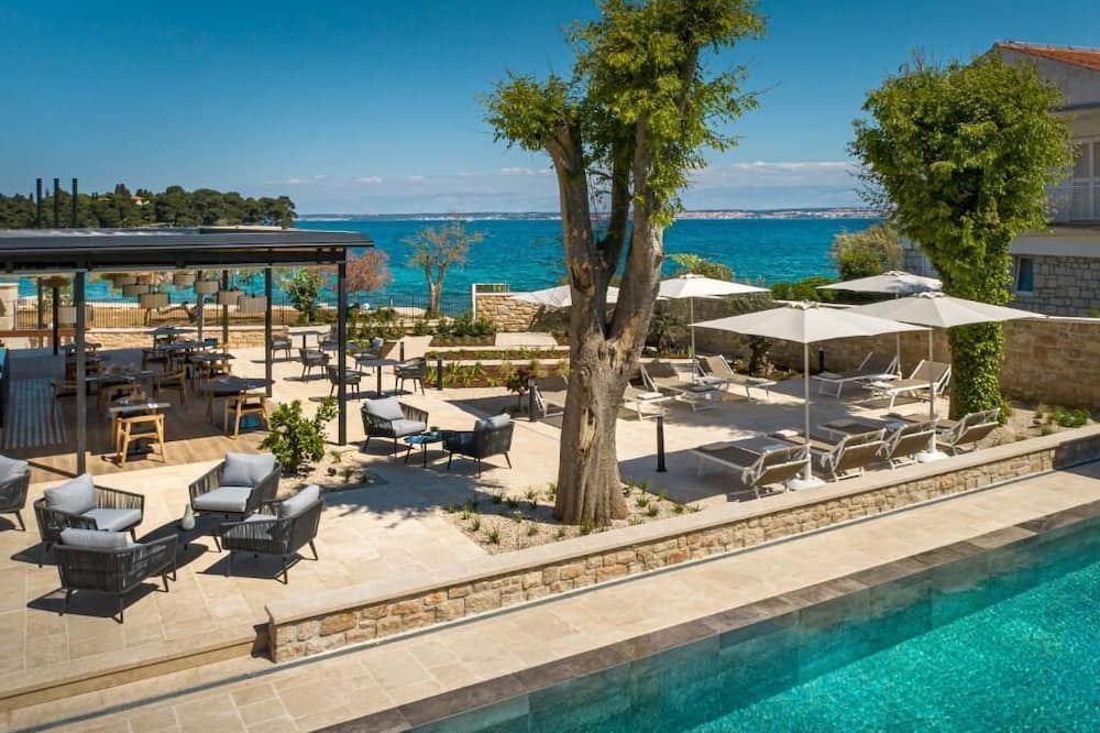 DUNATOVI DVORI Heritage Hotel