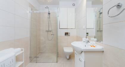 Spacious Apartment for 6 Persons | Parking and Balcony