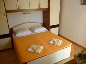1 Schlafzimmer, WLAN, Bettwäsche