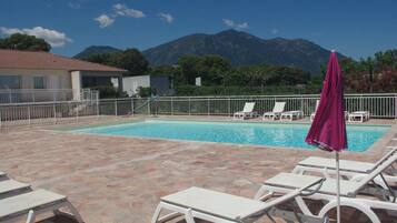 Piscine extérieure, piscine chauffée