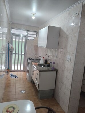 Fridge, stovetop, toaster, blender