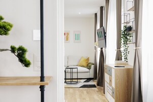 Design Studio 55m2 | Egyptian cotton sheets, premium bedding, memory foam beds, desk