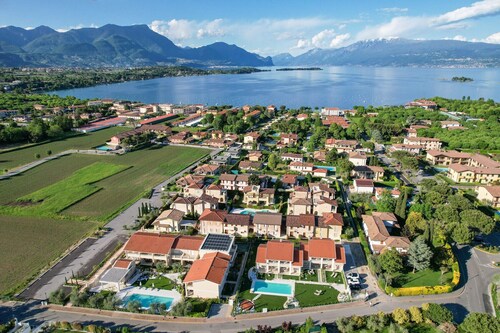 Villa Meri Lake by Garda Fewo