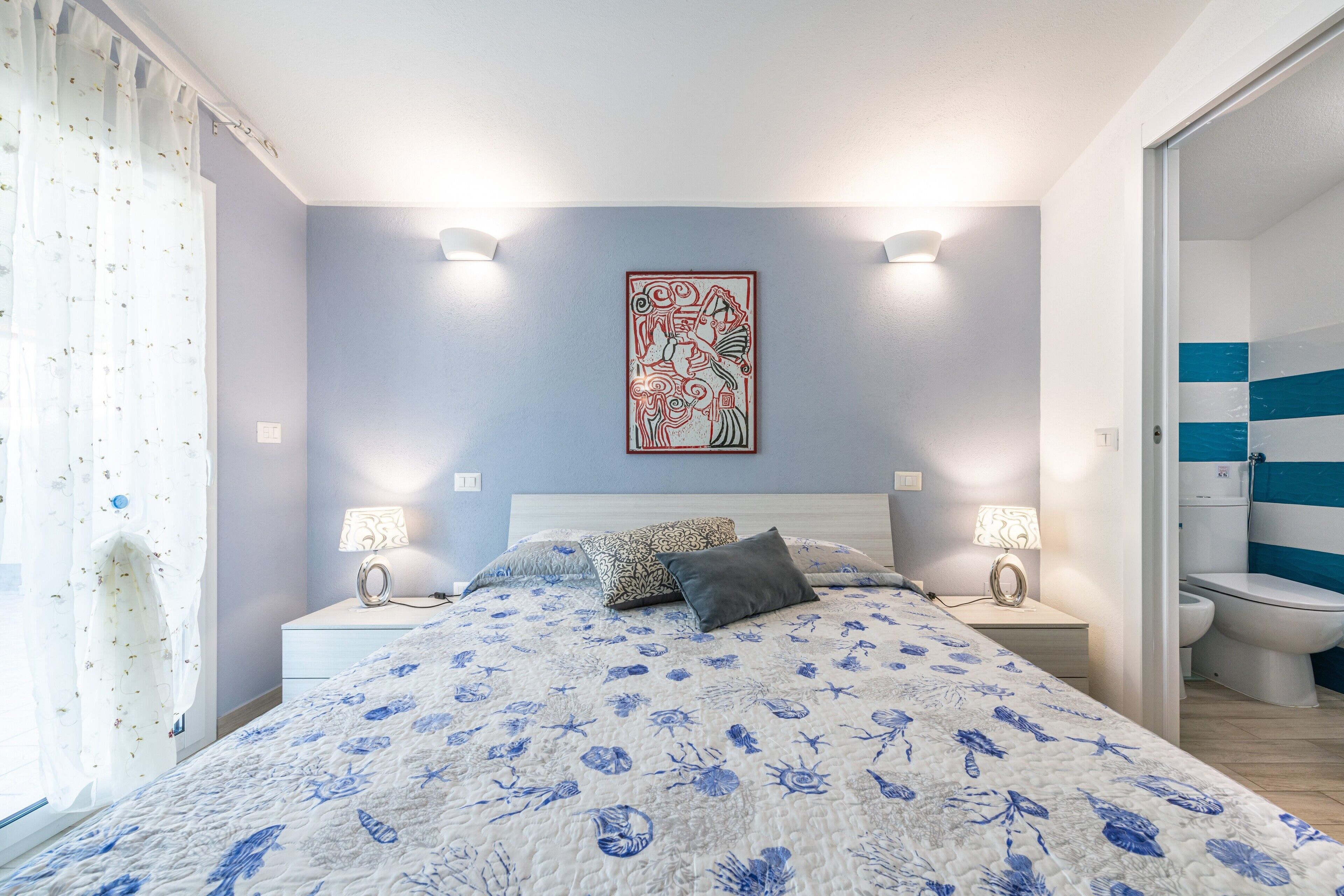 2 bedrooms, iron/ironing board, bed sheets