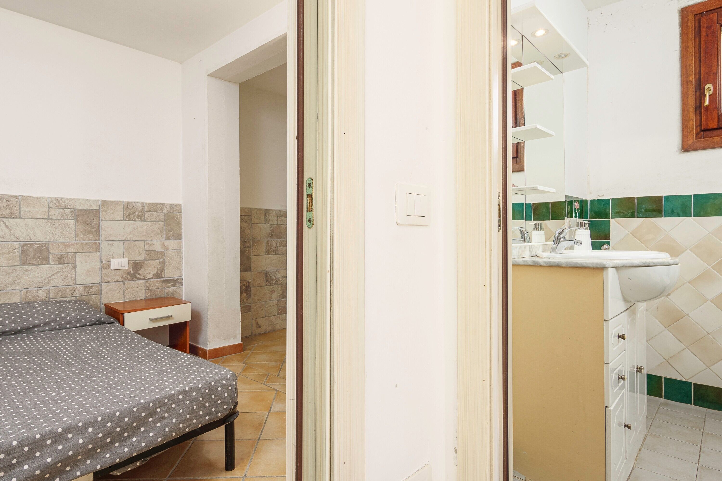 1 habitación y ropa de cama 