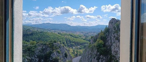 Interni