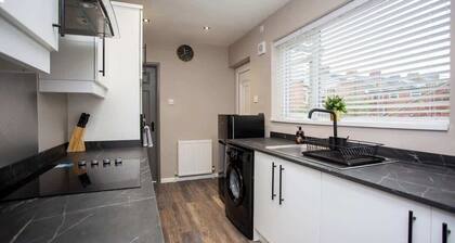 Modern Interior Spacious Four Bedroom Apartment