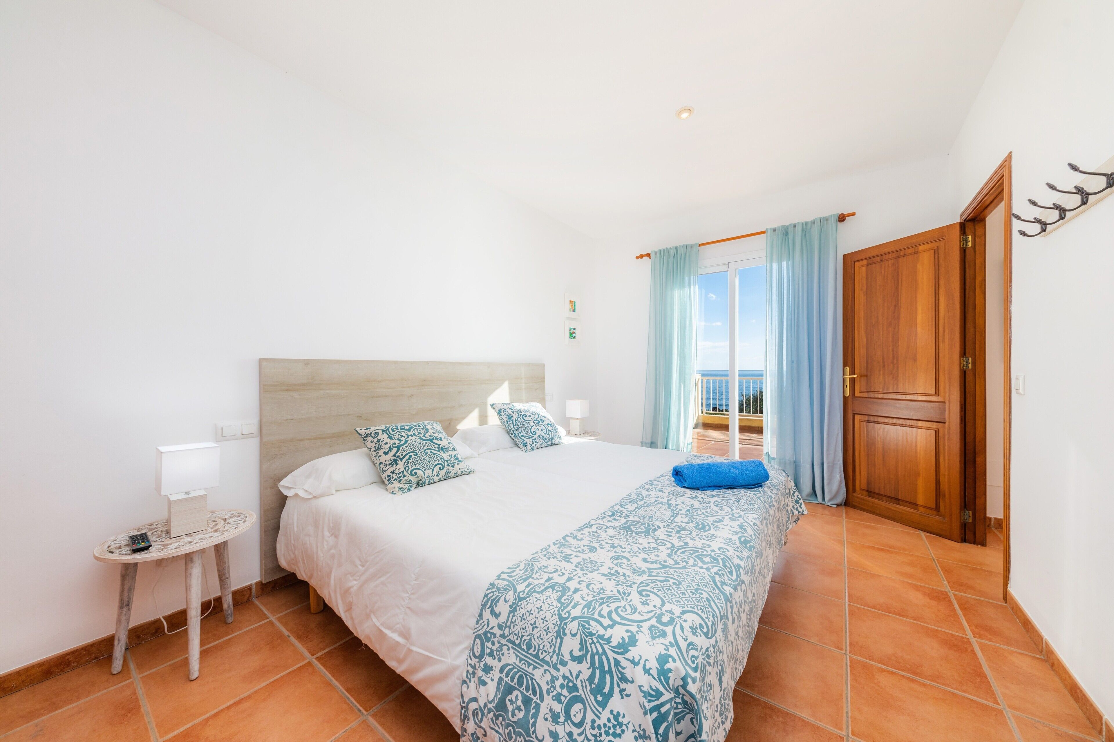 4 habitaciones, wifi gratis y ropa de cama 