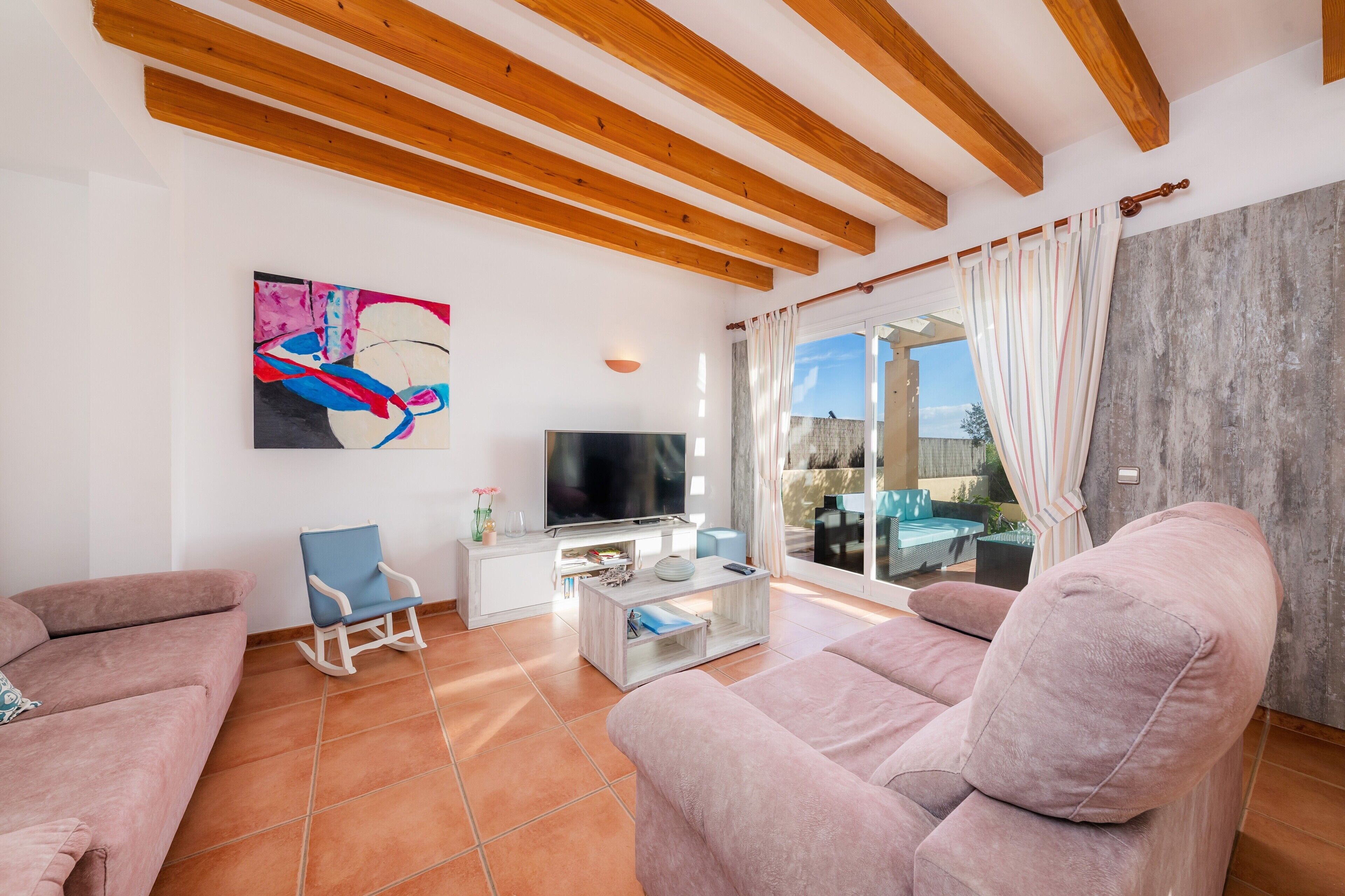 Télévision, table de tennis de table