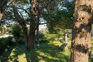 Property grounds - Studio "La Casa Di Marta" with Shared Garden and Wi-Fi (Carbonelli)