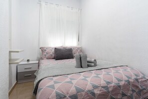 1 chambre, Wi-Fi gratuit, draps fournis