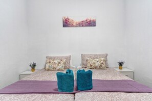 2 bedrooms, free WiFi, bed sheets - Holiday Apartment "Un Descanso 1" in City Center with Wi-Fi (San Fernando)