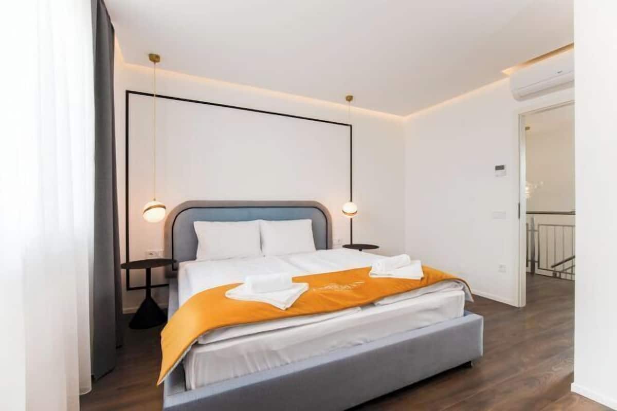 1 bedroom, minibar, in-room safe, desk