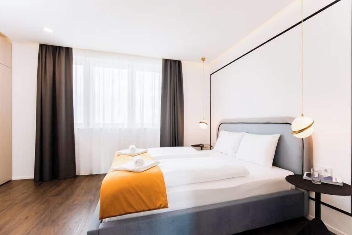 1 bedroom, minibar, in-room safe, desk