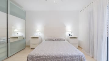 3 Schlafzimmer, Bügeleisen/Bügelbrett, kostenloses WLAN, Bettwäsche