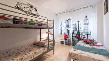 3 chambres, fer et planche Ă repasser, Wi-Fi gratuit, draps fournis