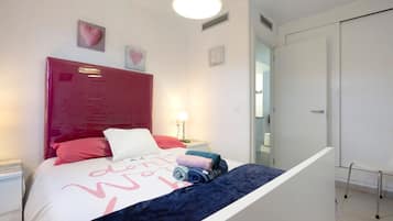 1 bedroom, iron/ironing board, free WiFi, bed sheets