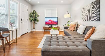 LuxoStays l! ! Lovely 2BR #SFO #Train #Laundry