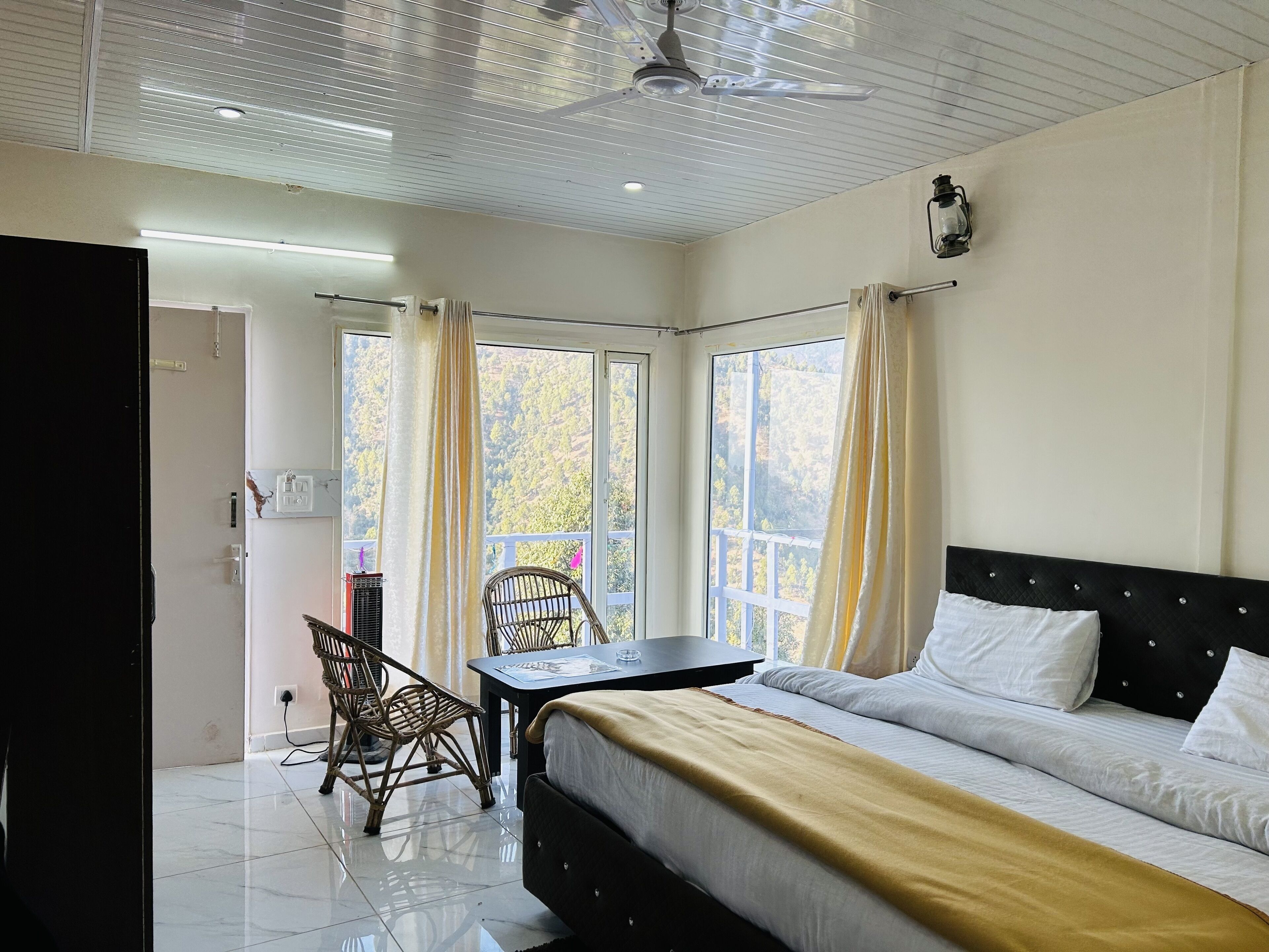 Premium bedding, pillowtop beds, individually decorated