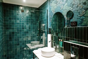 Standard Single Room | Free WiFi