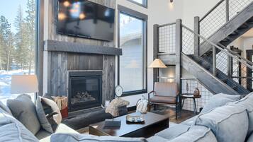 TV connectée, cheminée