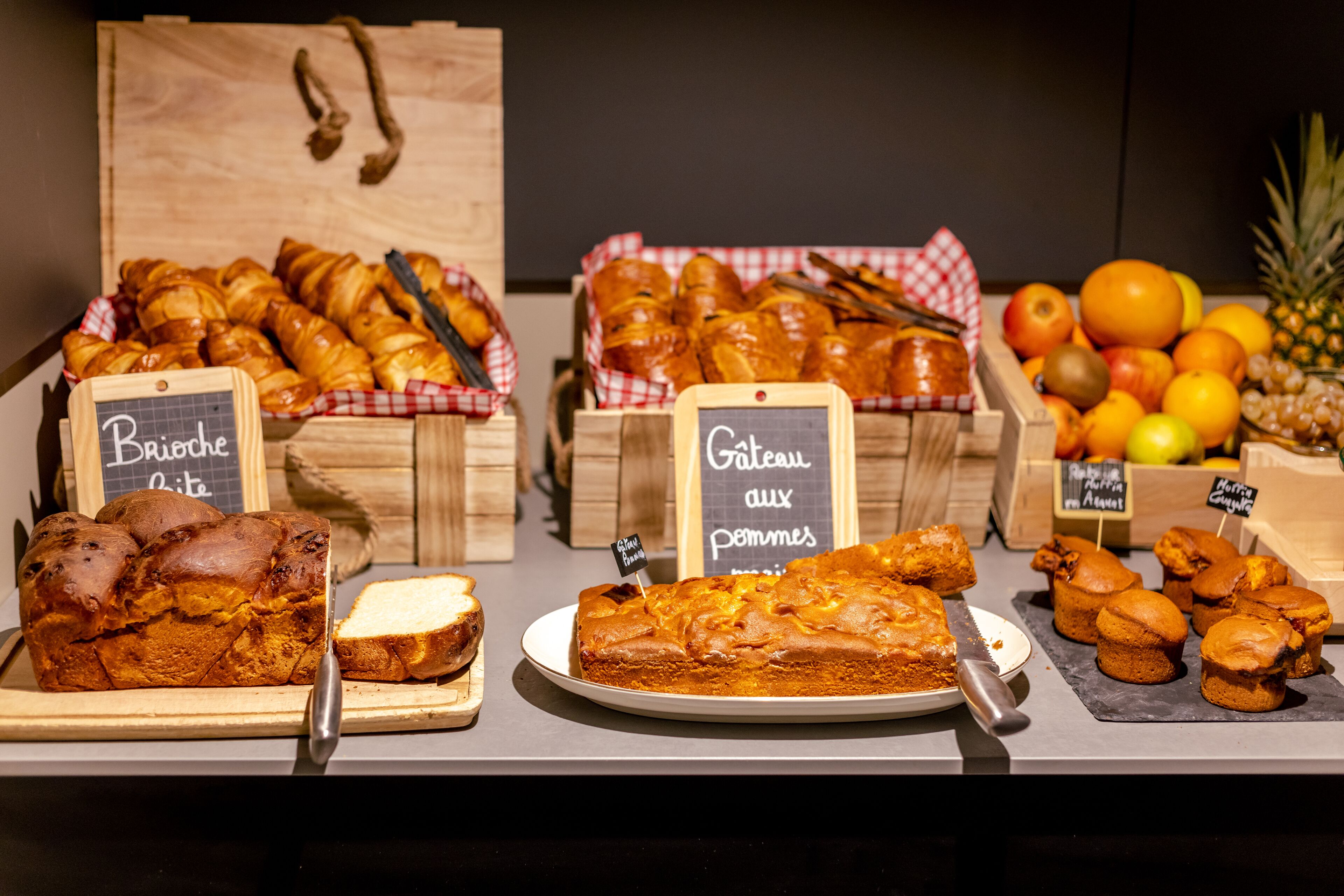 Tägliches Frühstücksbuffet gegen Gebühr