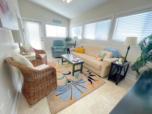 Smart TV, DVD player, stereo