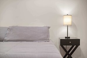 6 bedrooms, iron/ironing board, travel cot, free WiFi - Last Best Place (Red Lodge)
