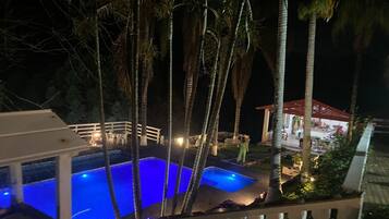 Piscina externa