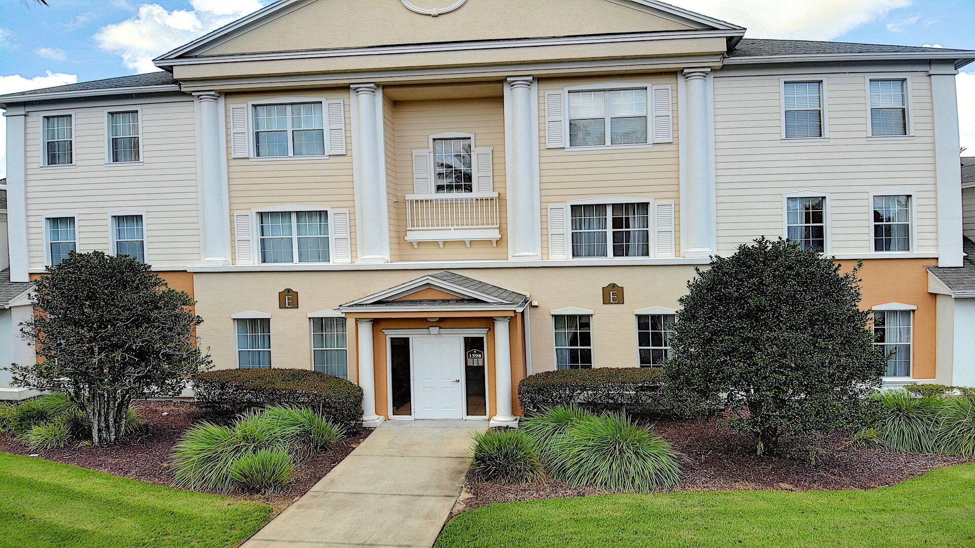 Villa Greens & Dreams  Minutes to Disney, Double King, Top Floor, New Listing