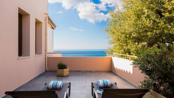 Suite, 2 Bedrooms, Sea View | Balcony
